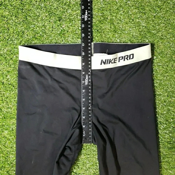 Nike Pro Women's Size M Leggings Capri Pants Black Nylon Pull On - Picture 7 of 9